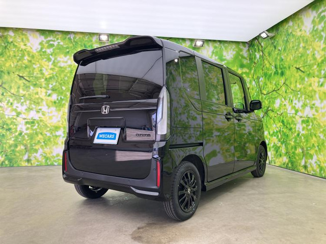 N-BOXカスタムブラック スタイル