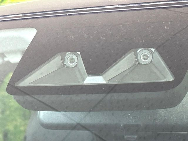 �y�X�}�[�g�A�V�X�g�z���s���ɑO���̎ԗ�����F�����A�Փ˂������Ȏ��͌x��ƃu���[�L�ŏՓˉ���Ɣ�Q�y�����A�V�X�g�B�����S�Ƀh���C�u�����y���݂��������܂��B