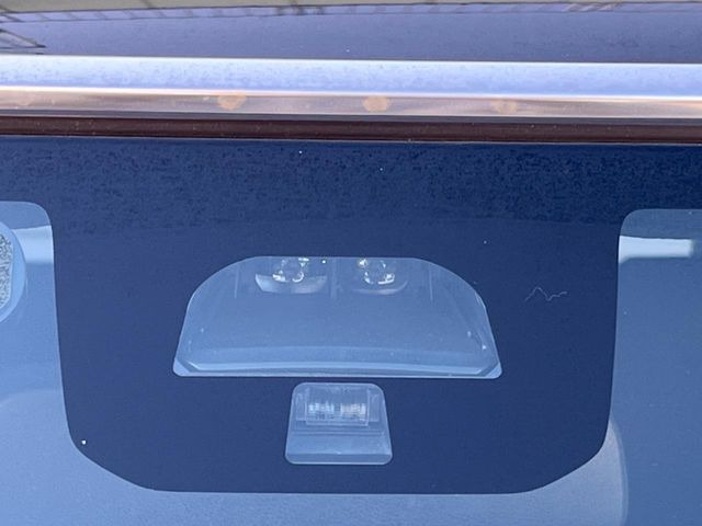 �y�V�e�B�u���[�L�A�N�e�B�u�V�X�e���z�ᑬ���s���ɑO���̎ԗ�����F�����A�Փ˂������Ȏ��͌x��ƃu���[�L�ŏՓˉ���Ɣ�Q�y�����A�V�X�g�B�����S�Ƀh���C�u�����y���݂��������܂��B