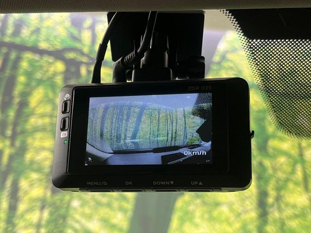 �y�h���C�u���R�[�_�[�z�h���C�u���R�[�_�[����!���s���͂������A������^�]�⎖�̂ɑ��������ہA�f���ŋL�^���A����̃��X�N�ɔ����܂��B���L�^�pSD�J�[�h�͂��q�l�����g�ł��������������K�v������܂��B