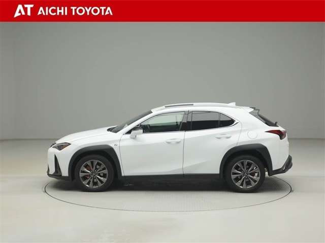 UX300h Fスポーツ 4WD