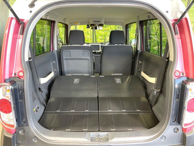 ���i�̂���������ʋ΁A���}���ɏ\���ȉ׎��X�y�[�X���m�ۂ��Ă���܂��B�Z�J���h�V�[�g��|���ƁA�傫�ȉו��̐ύڂ��\�ł���