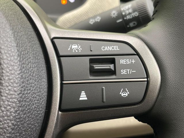 �y�A�_�v�e�B�u�N���[�Y�R���g���[���z�������H�ł̒��������s���y��!!�����ő��x��ۂN���[�Y�R���g���[�����A�Փˌy���V�X�e���ƘA�g���A�O���̎ԗ������m���ĎԊԂ�ۂ悤�ɑ��x���߂��Ă���܂�!!