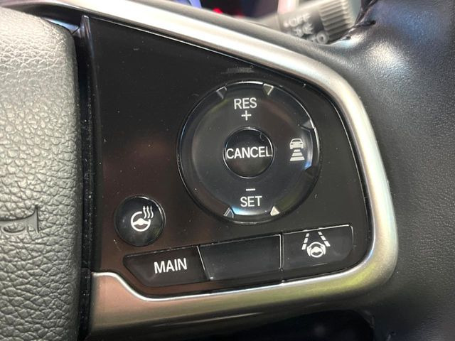 【アダプティブクルーズコントロール】高速道路での長距離走行が楽に!!自動で速度を保つクルーズコントロールが、衝突軽減システムと連携し、前方の車両を感知して車間を保つように速度調節してくれます!!