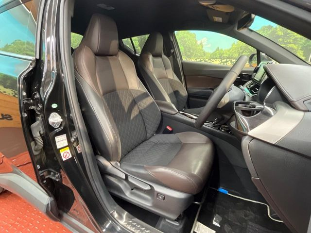 �y�n�[�t���U�[�V�[�g�z�������ƍ���S�n�𗼗������l�C�̃V�[�g���w�ʁE���ʂ̃t�@�u���b�N�f�ނ́A�ʋC���̗ǂ��⊊��ɂ����ɗD��Ă��܂��B