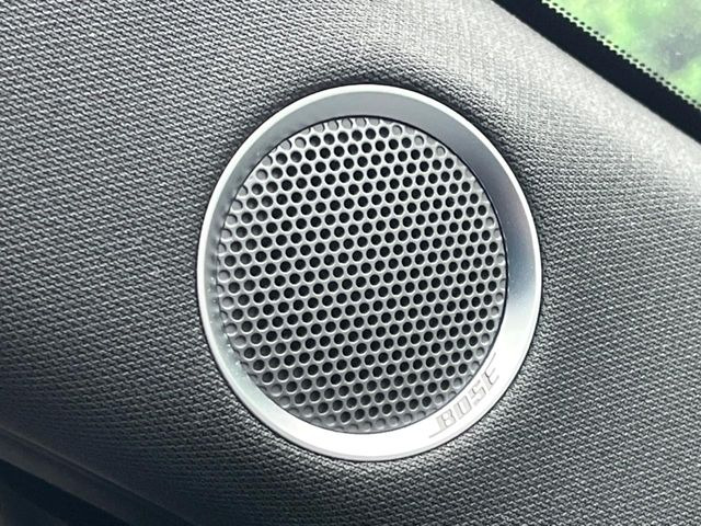 �yBOSE�T�E���h�V�X�e���z�[���̃i�r�@�\�͂������A���x�ȃ`���[�j���O�\�͂����ڂ���Ă���A�������ȉ��y�����y���݂��������܂���