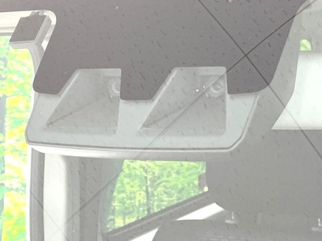 �y�g���^�Z�[�t�e�B�Z���X�z���s���ɑO���̎ԗ�����F�����A�Փ˂������Ȏ��͌x��ƃu���[�L�ŏՓˉ���Ɣ�Q�y�����A�V�X�g�B�����S�Ƀh���C�u�����y���݂��������܂��B