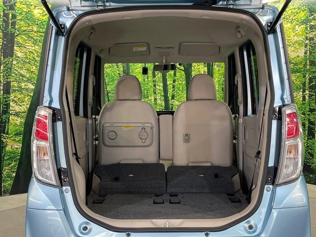 ���i�̂���������ʋ΁A���}���ɏ\���ȉ׎��X�y�[�X���m�ۂ��Ă���܂��B�Z�J���h�V�[�g��|���ƁA�傫�ȉו��̐ύڂ��\�ł���