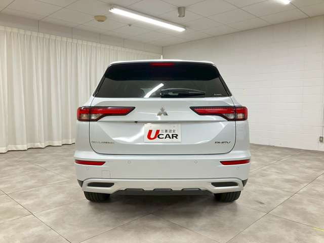 アウトランダーPHEV 2.4 G 4WD