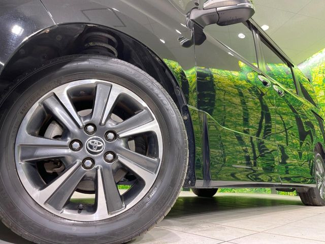 �y����16�C���`�A���~�z�C�[���z�O�ςɃ}�b�`���������A���~�z�C�[���𑕒����Ă���܂��B�e��ЊO�A���~�z�C�[����A�X�^�b�h���X�^�C�����戵�����Ă���܂��B���񂲑��k����������