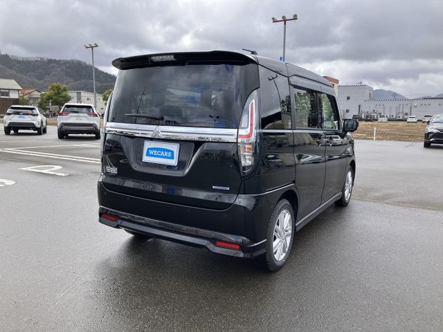 デリカD:21.2 ハイブリッド MZ 全方位カメラパッケージ 4WD