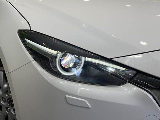 �yLED�w�b�h���C�g�z���V����ԑ��s�����ǍD�Ȏ��E���m�ۂ����S���ĉ^�]�ł��鍂�P�xLED�w�b�h���C�g�𑕔�!�_�����x�������A����d�͂��}�����Ă��܂��B