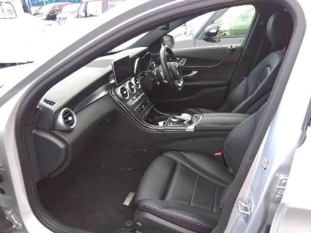 CクラスC220d ローレウス エディション