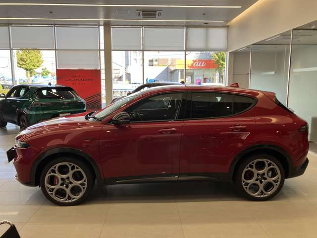 トナーレプラグインハイブリッド Q4 ヴェローチェ 4WD