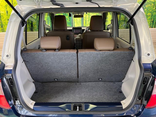 ���i�̂���������ʋ΁A���}���ɏ\���ȉ׎��X�y�[�X���m�ۂ��Ă���܂��B�Z�J���h�V�[�g��|���ƁA�傫�ȉו��̐ύڂ��\�ł���