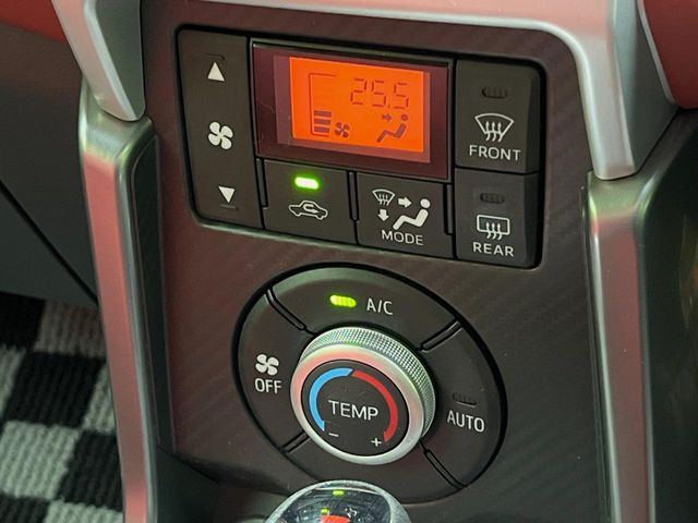 �y�I�[�g�G�A�R���z��x���D�݂̉��x�ɐݒ肷��΁A�ԓ��̉��x�����m�����ʂ≷�x�������Œ����B����&hellip;����&hellip;�Ɖ��x���X�C�b�`���������K�v�͂���܂���B���K�Ȏԓ���Ԃɂ͕K�{�̋@�\�ł��ˁ�