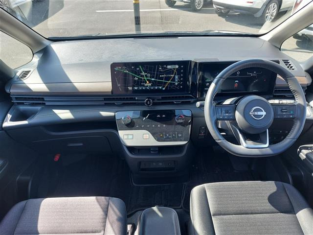 セレナ1.4 e-POWER ハイウェイスターV