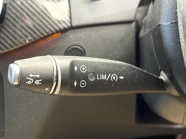 ���f�B�X�g���j�b�N�v���X:�s�s�A�x�O�A�������H�Ȃǂ̑��s���ɁA�X�e���I�}���`�p�[�p�X�J�����ƃ��[�_�[�Z���T�[�ɂ��A�O���Ԃ�F�����đ��x�ɉ������Ԋԋ������ێ����鎟����̃N���R��!