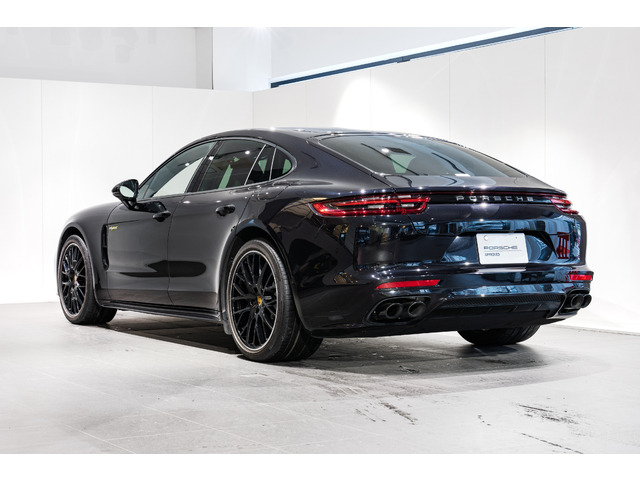 パナメーラ4 E ハイブリッド PDK 4WD