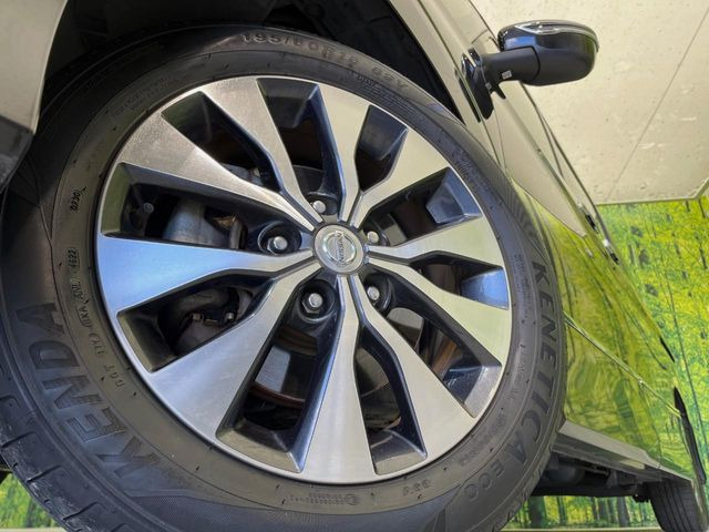 �y����16�C���`�A���~�z�C�[���z�O�ςɃ}�b�`���������A���~�z�C�[���𑕒����Ă���܂��B�e��ЊO�A���~�z�C�[����A�X�^�b�h���X�^�C�����戵�����Ă���܂��B���񂲑��k����������