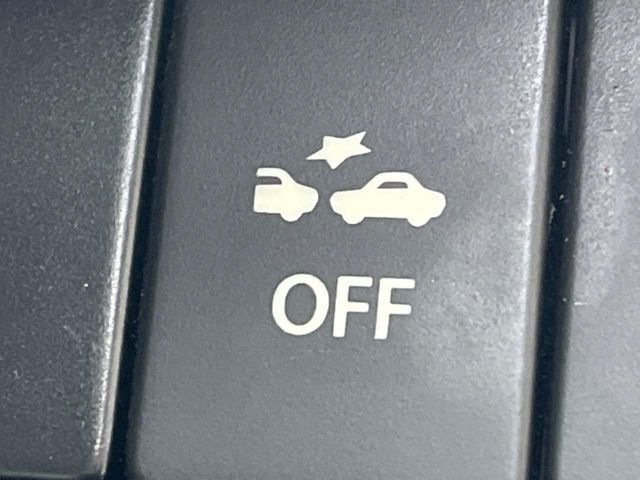 �y�X�}�[�g�V�e�B�u���[�L�T�|�[�g�z�ᑬ���s���ɑO���̎ԗ�����F�����A�Փ˂������Ȏ��͌x��ƃu���[�L�ŏՓˉ���Ɣ�Q�y�����A�V�X�g�B�����S�Ƀh���C�u�����y���݂��������܂��B