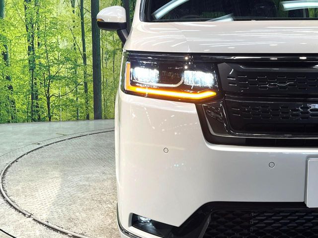 �yLED�w�b�h���C�g�z���V����ԑ��s�����ǍD�Ȏ��E���m�ۂ����S���ĉ^�]�ł��鍂�P�xLED�w�b�h���C�g�𑕔�!�_�����x�������A����d�͂��}�����Ă��܂��B