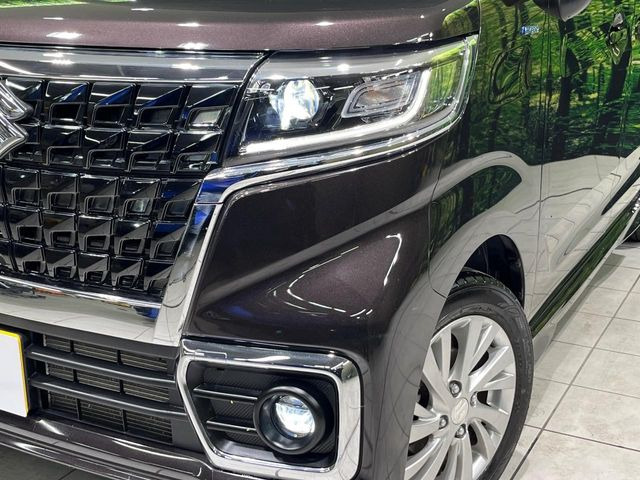 �yLED�w�b�h���C�g�z���V����ԑ��s�����ǍD�Ȏ��E���m�ۂ����S���ĉ^�]�ł��鍂�P�xLED�w�b�h���C�g�𑕔�!�_�����x�������A����d�͂��}�����Ă��܂��B