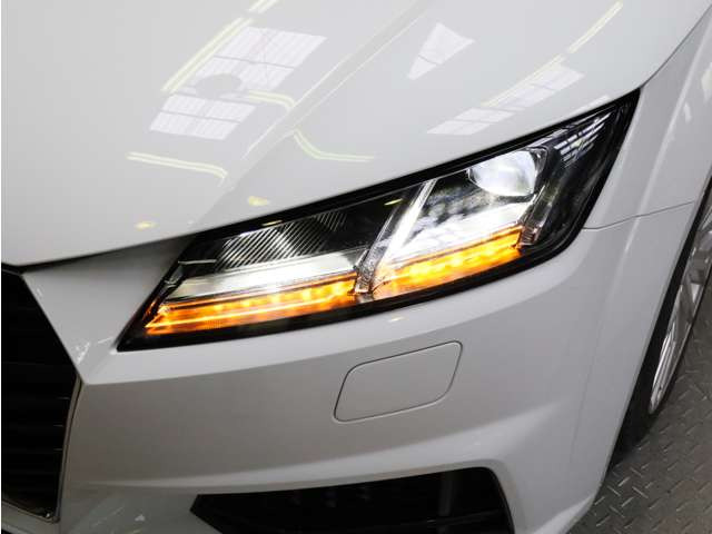 TTクーペ2.0 TFSI Sラインパッケージ