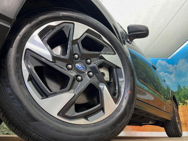 �y����18�C���`�A���~�z�C�[���z�O�ςɃ}�b�`���������A���~�z�C�[���𑕒����Ă���܂��B�e��ЊO�A���~�z�C�[����A�X�^�b�h���X�^�C�����戵�����Ă���܂��B���񂲑��k����������