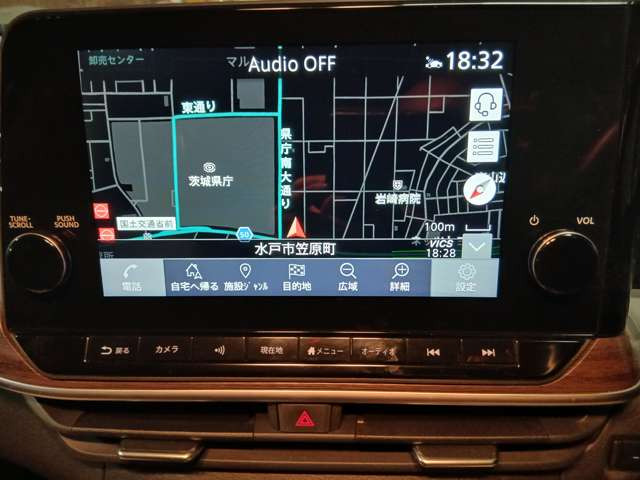 ノートオーラ1.2 G FOUR レザーエディション 4WD