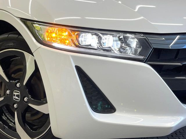 �yLED�w�b�h���C�g�z���V����ԑ��s�����ǍD�Ȏ��E���m�ۂ����S���ĉ^�]�ł��鍂�P�xLED�w�b�h���C�g�𑕔�!�_�����x�������A����d�͂��}�����Ă��܂��B