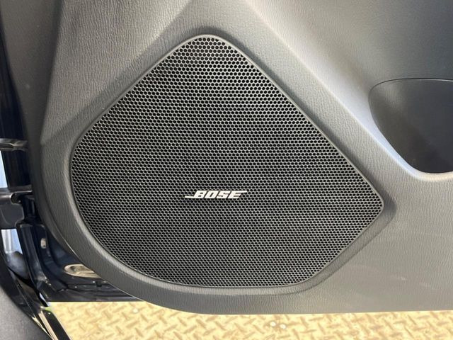 �yBOSE�T�E���h�z