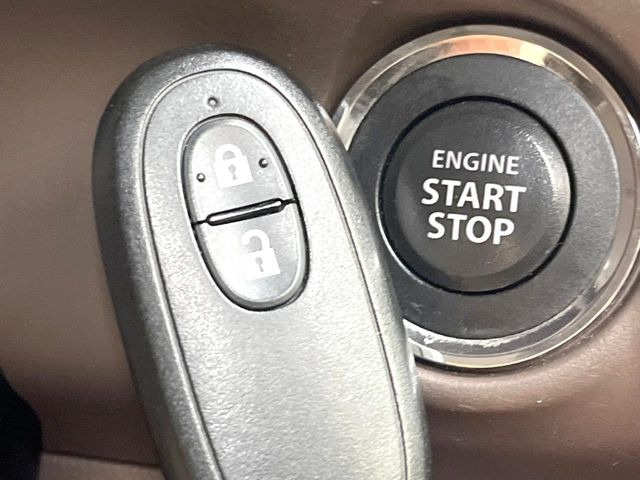 �y�L�[���X�X�^�[�g�V�X�e���z�J�o����|�P�b�g�ɓ��ꂽ�܂܂ł��h�A�̎{���E�������\�ȃX�}�[�g�L�[�𑕔��B�G���W���̃I���E�I�t�����J�M�����o���K�v����������Ƃ��Ă��֗��ł���