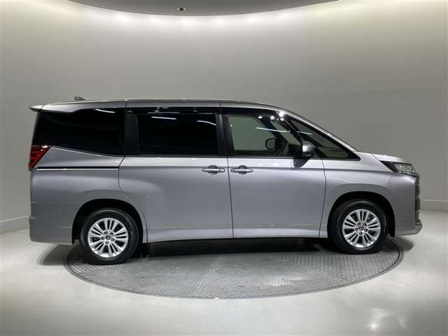 ノア2.0 S-G ウェルキャブ 助手席リフトアップチルトシート 4WD