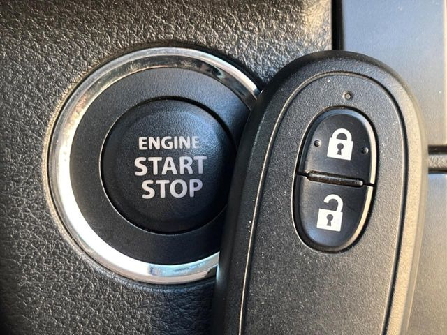 �y�L�[���X�X�^�[�g�V�X�e���z�J�o����|�P�b�g�ɓ��ꂽ�܂܂ł��h�A�̎{���E�������\�ȃX�}�[�g�L�[�𑕔��B�G���W���̃I���E�I�t�����J�M�����o���K�v����������Ƃ��Ă��֗��ł���