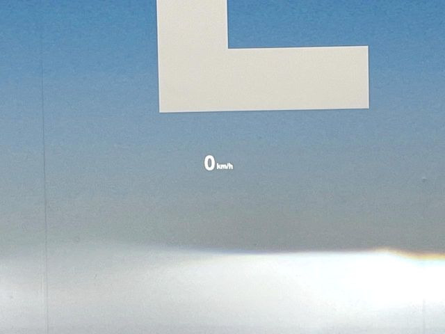 ���w�b�h�A�b�v�f�B�X�v���C:���݂̑��x�⑖�s�����f�W�^���\���ŉ^�]�ȑO���̃K���X�ɓ��e!�^�]���A���������炳���K�v�ȏ����m�F�ł���̂łƂ��Ă��֗��ň��S!