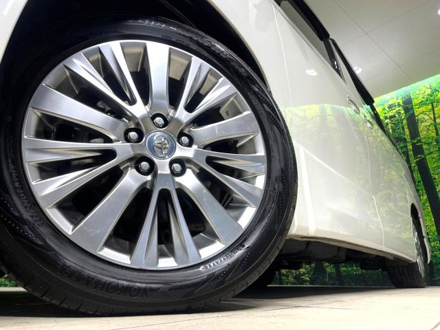 �y�����A���~�z�C�[���z�O�ςɃ}�b�`���������A���~�z�C�[���𑕒����Ă���܂��B�e��ЊO�A���~�z�C�[����A�X�^�b�h���X�^�C�����戵�����Ă���܂��B���񂲑��k����������