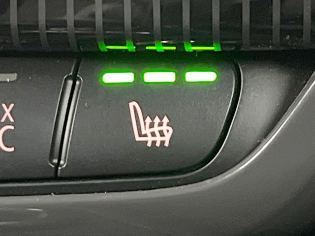 ���t�����g�V�[�g�q�[�e�B���O:�^�]�ȁE����ȋ��ɎO�i�K�Œ��߂��\�ȃV�[�g�q�[�^�[�𑕔����Ă���܂��B�G�߂��킸���K�ɂ��g�p���������܂��B