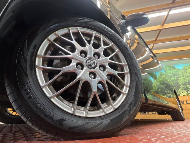 �y����16�C���`�A���~�z�C�[���z�O�ςɃ}�b�`���������A���~�z�C�[���𑕒����Ă���܂��B�e��ЊO�A���~�z�C�[����A�X�^�b�h���X�^�C�����戵�����Ă���܂��B���񂲑��k����������