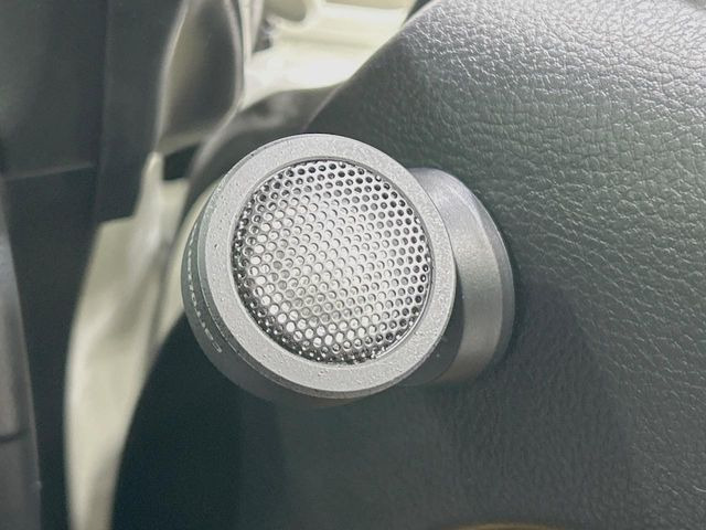 �y�J���b�c�F���A�X�s�[�J�[�z�ǎ��ȃT�E���h���t�ł��A�Տꊴ���ӂ�鉹����Ԃ����o���܂�