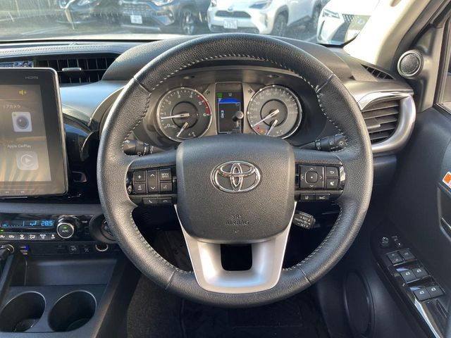 �y�����v�����X�e�A�����O�z�㎿�Ȋv���g�p���邱�ƂŁA��ɂ����������݂ƂĂ��^�]���₷���n���h���ł���