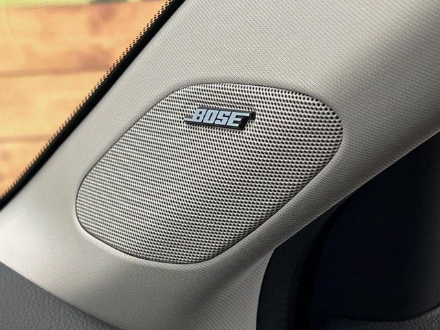 �yBOSE�T�E���h�V�X�e���t�������i�r�z�[���̃i�r�@�\�͂������A���x�ȃ`���[�j���O�\�͂����ڂ���Ă���A�������ȉ��y�����y���݂��������܂���