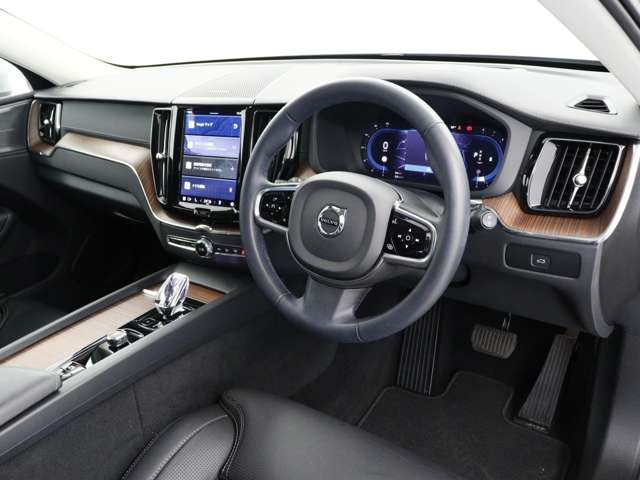 XC60アルティメット B5 AWD 4WD