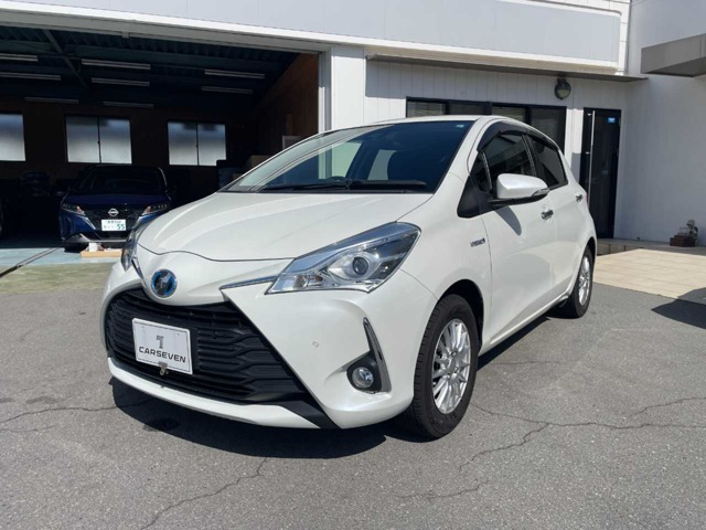 ヴィッツ1.5 ハイブリッド F セーフティ エディションIII