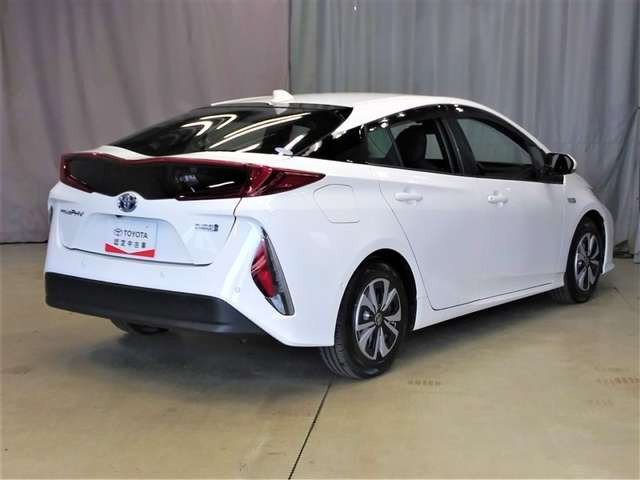 プリウスPHV1.8 A