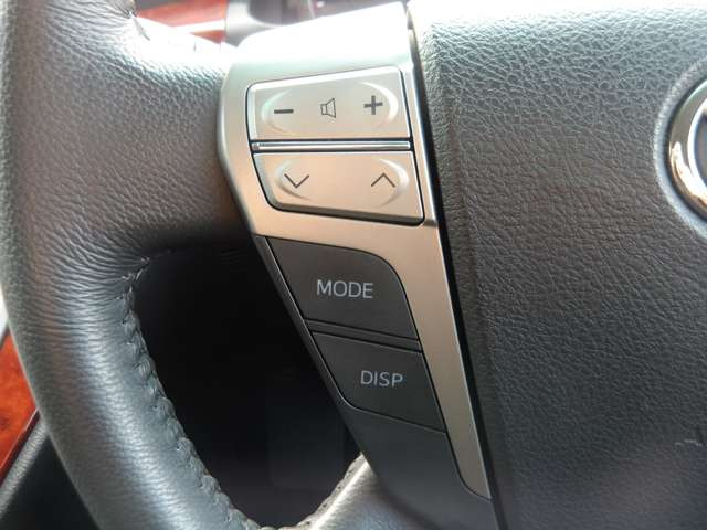 �X�e�A�����O�X�C�b�`���^�]���A�O������ڐ������炷���ƂȂ��A�I�[�f�B�I���̑��삪�\�ȕ֗��@�\!���S&���K�ȃh���C�u�����o���Ă���܂�!