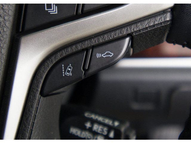 さまざまな機能を統合した衝突回避支援パッケージ、「トヨタ セーフティセンス」!衝突軽減システムや車線逸脱防止機能等の最先端の予防安全(アクティブセーフティ)技術です。