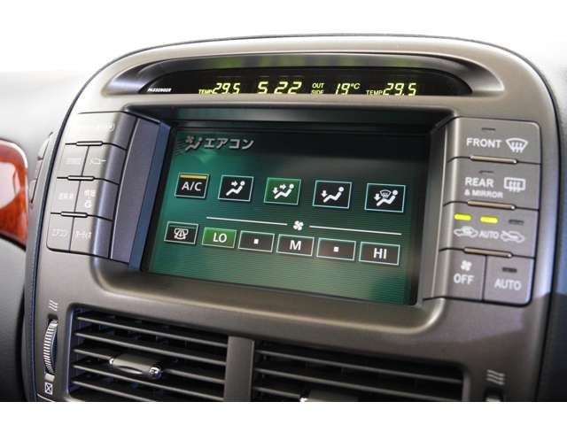 1989�N�̏���o��ȗ��A�Z���V�I�͏��&ldquo;�Â���&rdquo;&ldquo;���炩��&rdquo;&ldquo;���K��&rdquo;�Ƃ����ڂɌ����Ȃ����l��ǂ����߂Ă��܂����B�h��ȃf�U�C����ߏ�ȉ��o�ł͂Ȃ��A������u�ԁA����o�����u�ԂɎ��R�Ɠ`���㎿���B