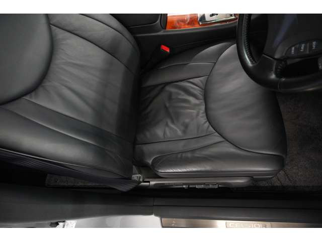 1989�N�̏���o��ȗ��A�Z���V�I�͏��&ldquo;�Â���&rdquo;&ldquo;���炩��&rdquo;&ldquo;���K��&rdquo;�Ƃ����ڂɌ����Ȃ����l��ǂ����߂Ă��܂����B�h��ȃf�U�C����ߏ�ȉ��o�ł͂Ȃ��A������u�ԁA����o�����u�ԂɎ��R�Ɠ`���㎿���B