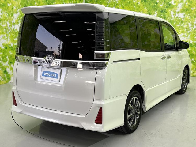 ヴォクシー2.0 ZS 煌